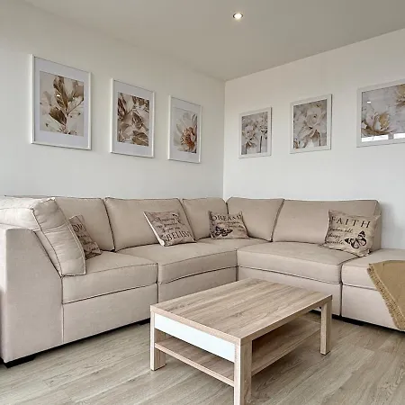 Torre By Coral Apartment